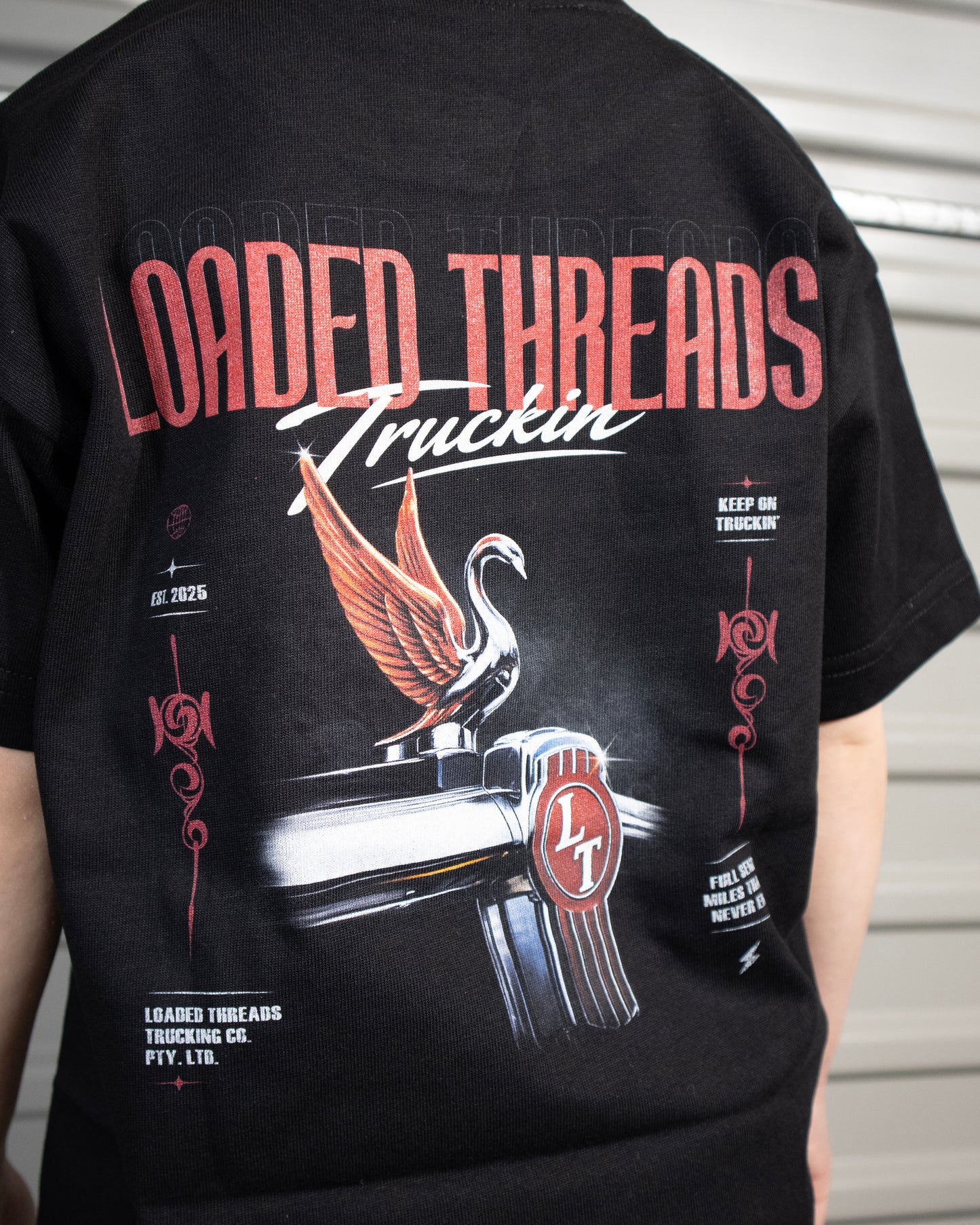 Loaded Threads Truckin (Red/Kids) - T-Shirt